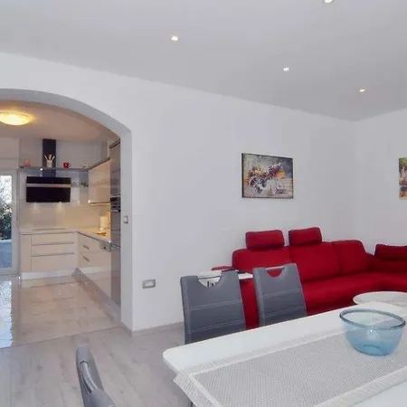 Angela - Appartamento *